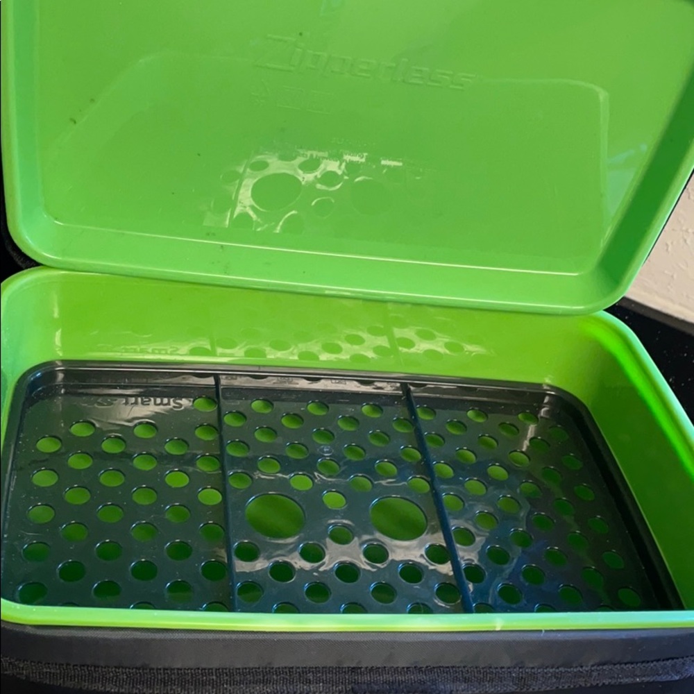 Arctic zone cooler - Picture 3 of 6
